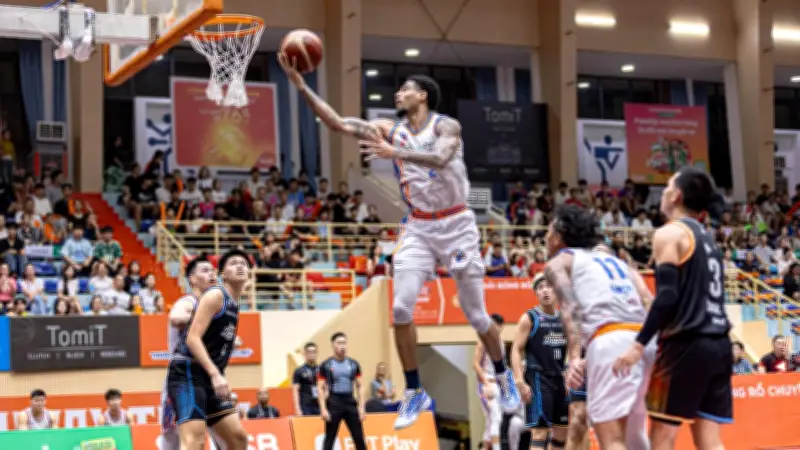 Hanoi Buffaloes lội ngược dòng hạ Danang Dragons 100-97 nhờ AJ Bramah