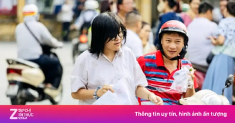 Học sinh Hà Nội trúng tuyển lớp 10 cần làm gì để giữ suất học?