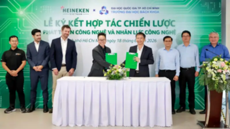 HEINEKEN và Đại học Bách Khoa hợp tác nghiên cứu robot hình người