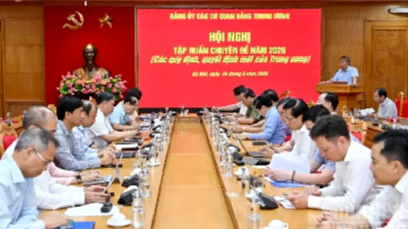 Hội nghị quán triệt quy định mới của Trung ương về thi hành Điều lệ Đảng