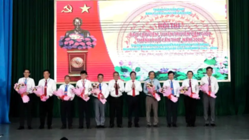Hội thi Báo cáo viên giỏi TP Cần Thơ năm 2025 thu hút 113 thí sinh