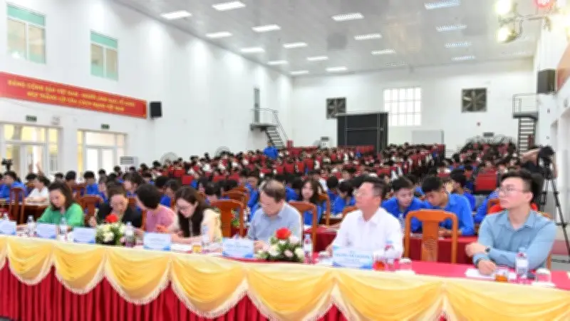 Hội thảo truyền thông chăm sóc sức khỏe chủ động cho thanh niên tại Hưng Yên