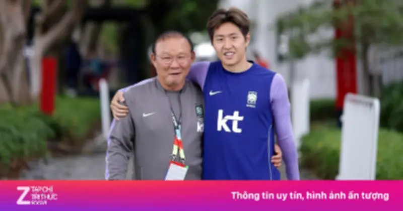 HLV Park Hang-seo khoác vai Lee Kang-in, đồng hành cùng Hàn Quốc tại World Cup 2026