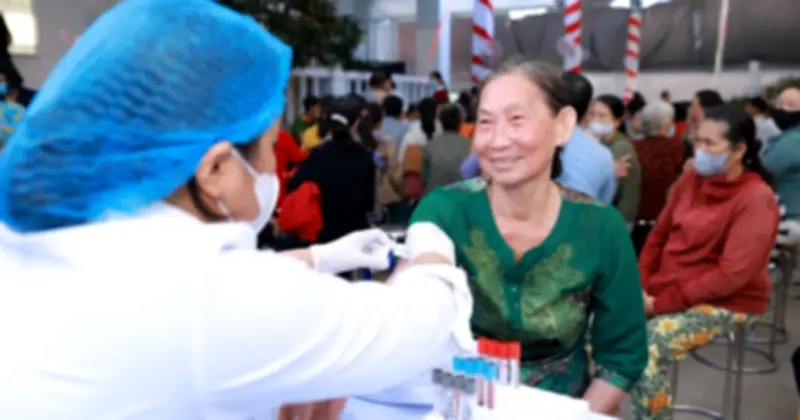 Hơn 1.200 người dân Cần Thơ được khám bệnh miễn phí nhân Ngày Vệ sinh yêu nước 2026