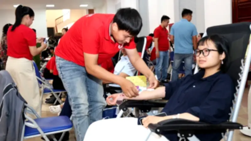 Hơn 3.000 người tham gia hiến máu tình nguyện tại Hành trình Đỏ Lai Châu