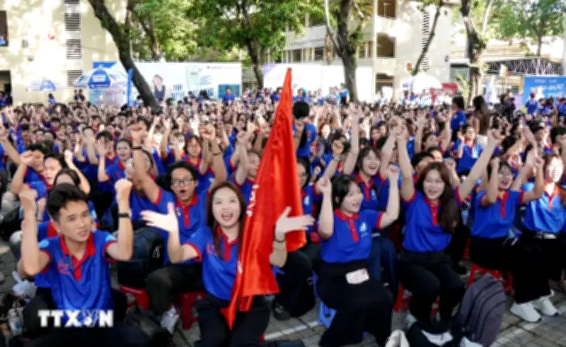 Hơn 6.000 sinh viên tình nguyện ra quân tiếp sức mùa thi năm 2026