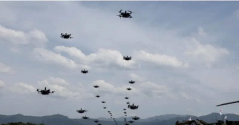 Hàn Quốc huấn luyện nửa triệu quân nhân thành chiến binh UAV