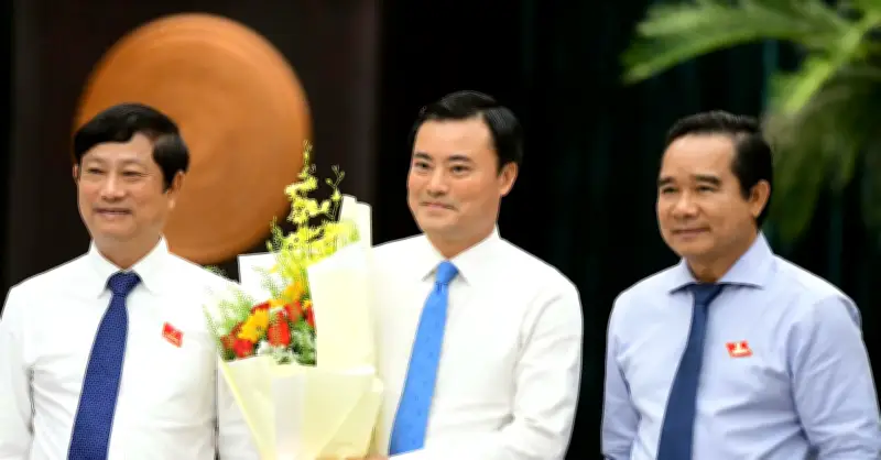 HĐND TPHCM miễn nhiệm Phó Chủ tịch UBND và hai Giám đốc Sở