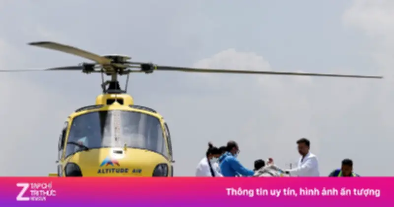 Hướng dẫn viên Everest bị bỏ lại suýt chết: Tranh cãi trách nhiệm cứu hộ