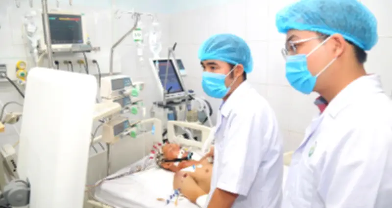 Hàng loạt bệnh viện trung ương tăng giá khám chữa bệnh do tính thêm chi phí quản lý