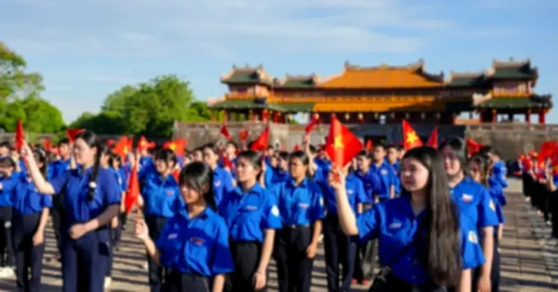 Hành trình 'Tôi yêu Tổ quốc tôi' chặng 2: Hơn 2.000 thanh niên đồng diễn tại Huế