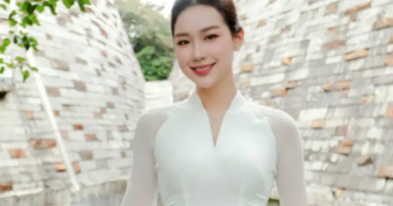 Hoa hậu Bảo Ngọc đỗ thạc sĩ Đại học Columbia, bảo lưu vì Miss World