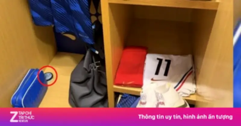 Hộp snus trong tủ đồ Olise gây tranh cãi tại World Cup 2026