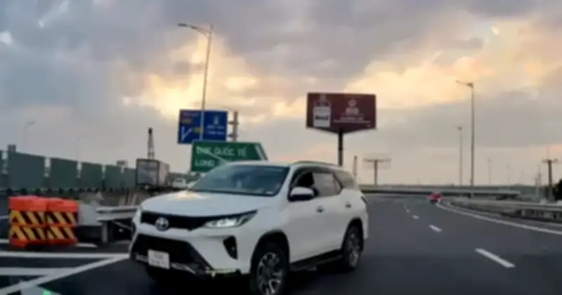 Đi nhầm vào cao tốc, tài xế chạy ngược chiều bị phạt 19 triệu đồng