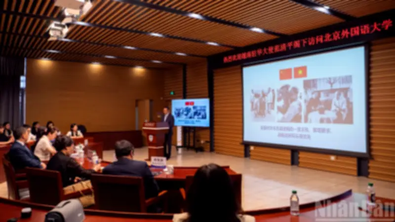 Đại sứ Phạm Thanh Bình giao lưu với sinh viên Trung Quốc tại Bắc Kinh