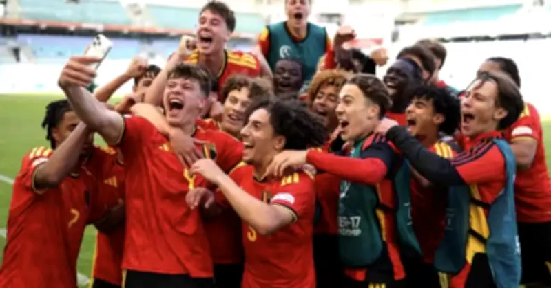 Đối thủ của U17 Việt Nam tại World Cup giành vé vào chung kết châu Âu
