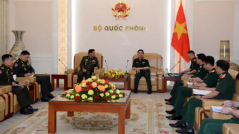 Đại tướng Phan Văn Giang khẳng định ưu tiên quan hệ với Campuchia