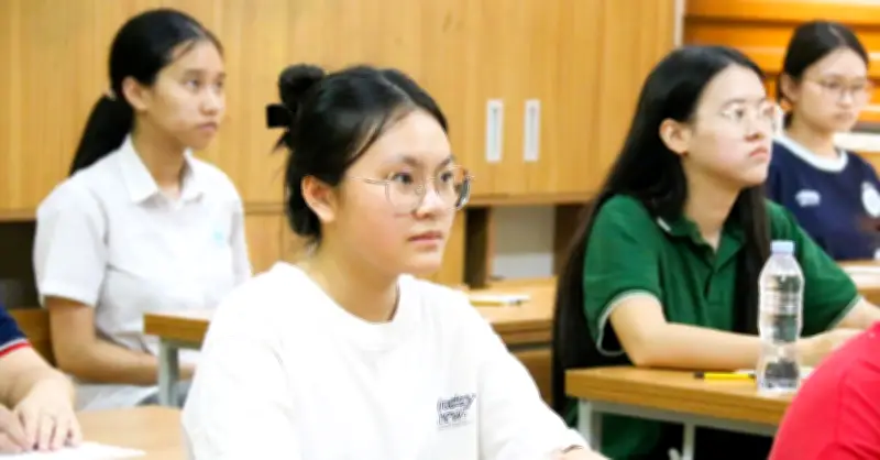 Điểm chuẩn lớp 10 chuyên Địa lý Trường THPT Chuyên ĐH Sư phạm Hà Nội 2026