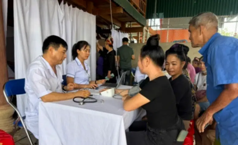 Điện Biên tăng cường khám sức khỏe miễn phí cho người dân cuối tuần