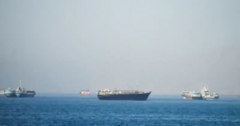 Iran cảnh báo xử lý tàu qua eo biển Hormuz không được phép