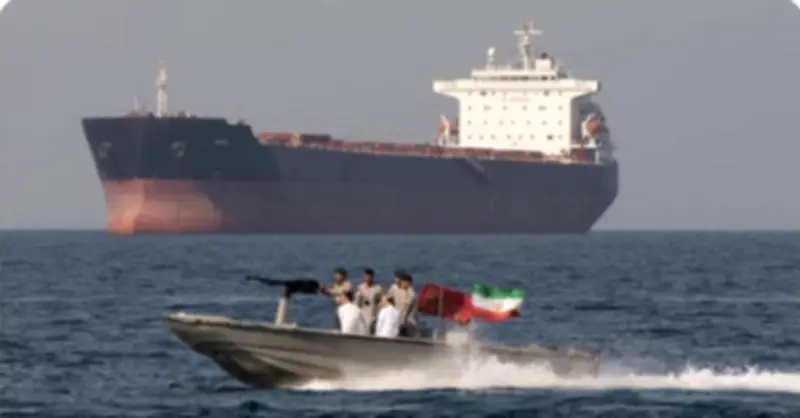 Iran lại đóng eo biển do lo Israel tấn công Lebanon