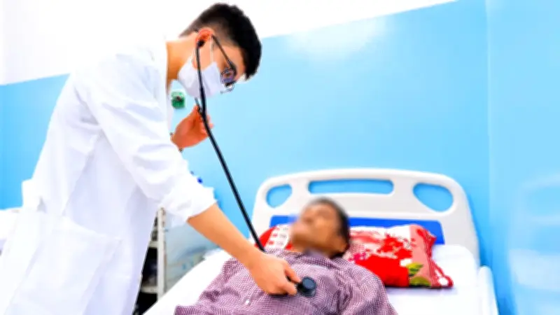 Kỳ tích cứu sống cụ ông 72 tuổi ngừng tim nhờ kỹ thuật E-CPR