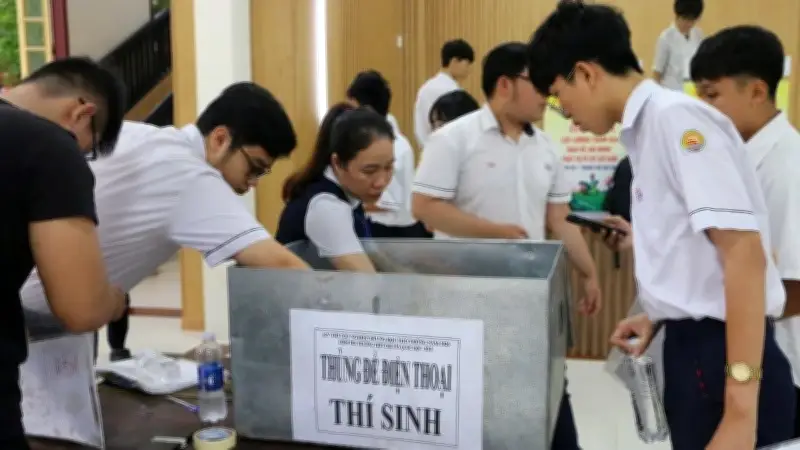 Kỳ thi tốt nghiệp THPT 2026 tại Huế diễn ra an toàn, không có vi phạm