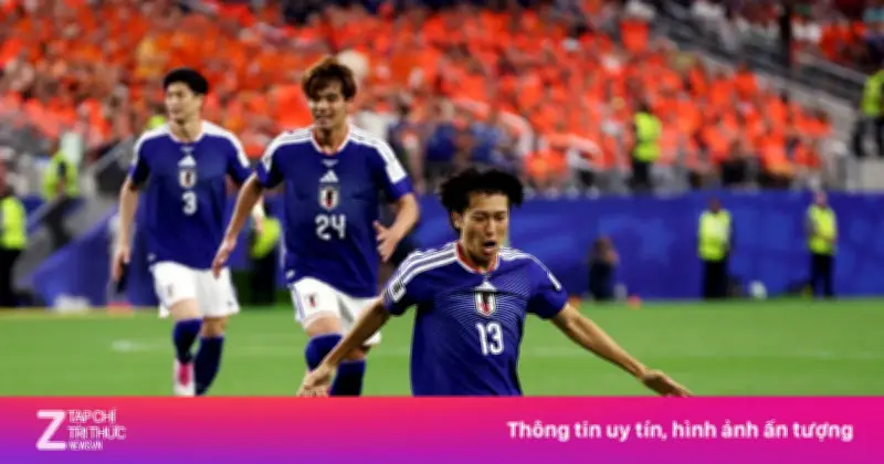 Keito Nakamura gây chú ý với phong cách mang tất độc đáo tại World Cup 2026