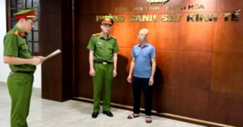 Khởi tố giám đốc công ty sản xuất nem chua rán giả mạo thương hiệu