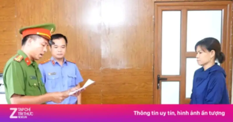 Khởi tố người phụ nữ xịt vòi nước cao áp vào mặt bà bán rau ở Phú Thọ
