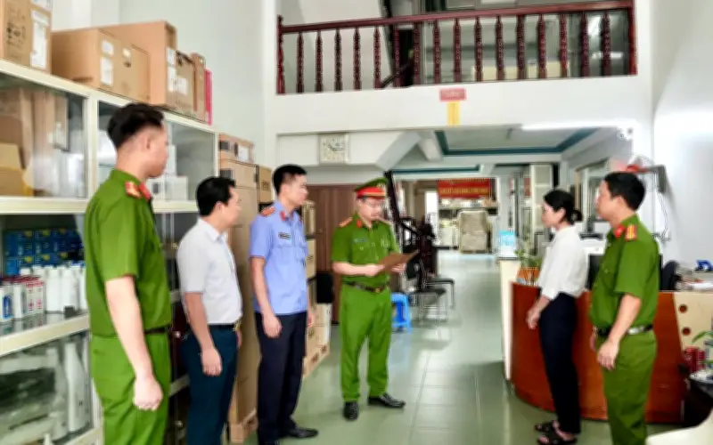 Khởi tố vụ án đầu tiên trên cả nước liên quan sử dụng trái phép phần mềm Windows và Microsoft Office