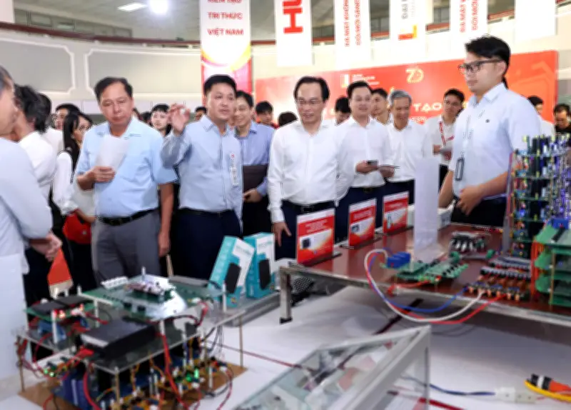 Khát nhân lực STEM: Rộng cửa tuyển sinh, nhiều ưu đãi cho sinh viên