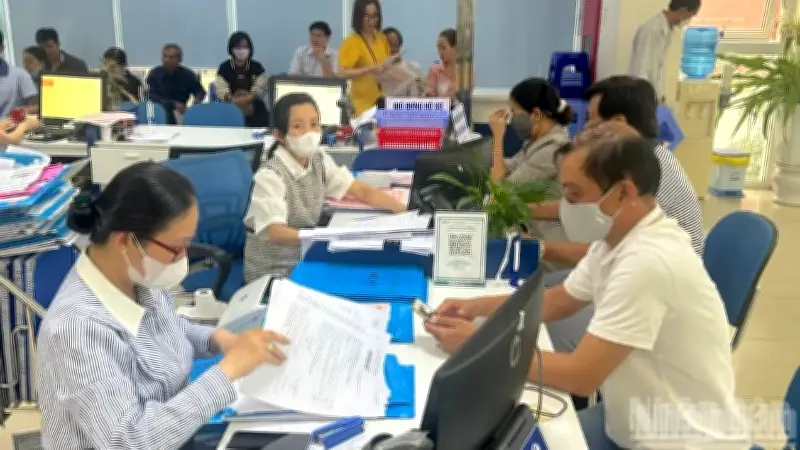 Kon Tum cán bộ phải hoàn trả 25 triệu đồng hỗ trợ sau sáp nhập tỉnh
