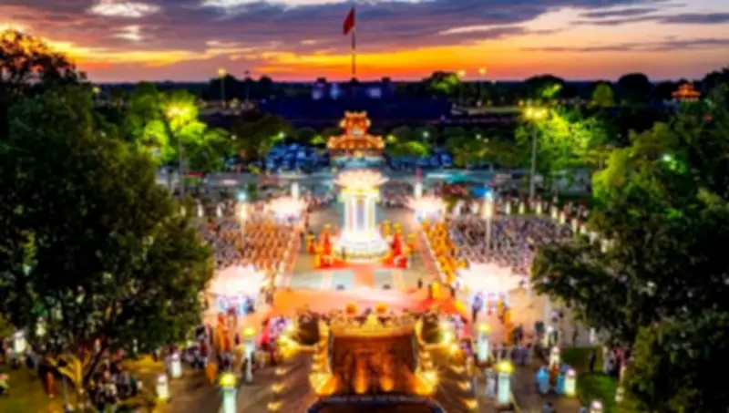 Lễ hội Hoa đăng bên dòng Hương: Lan tỏa thông điệp hòa bình từ Cố đô Huế