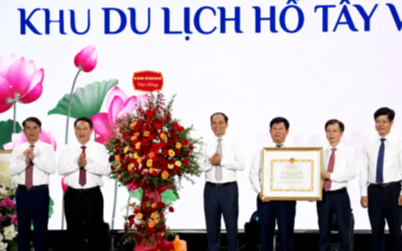 Lễ hội Sen Hà Nội 2026 khai mạc, tôn vinh hoa sen và du lịch Thủ đô