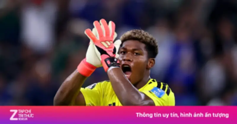 Leeds United sẵn sàng gửi đề nghị chính thức chiêu mộ thủ môn Nhật Bản Zion Suzuki