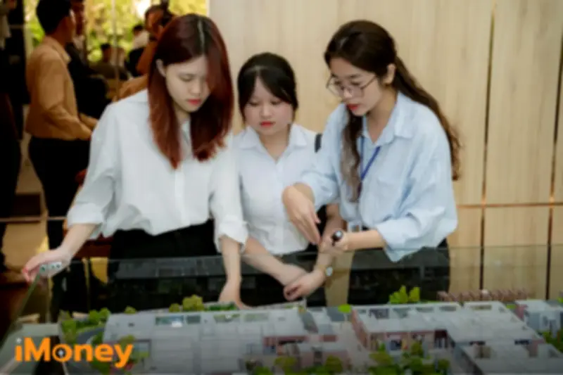 Lời khuyên cho người trẻ: Đừng để nỗi sợ bỏ lỡ thúc ép mua nhà