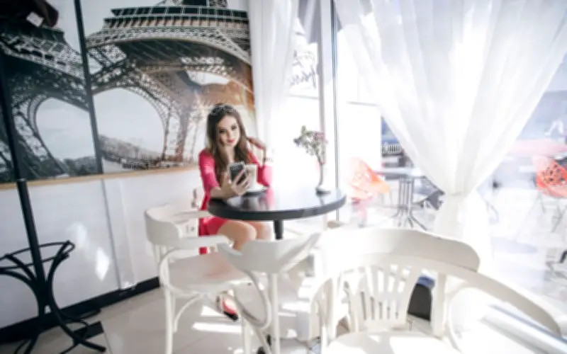 Lương vừa nhận đã gần hết: 4 cung hoàng đạo tiêu tiền như nước