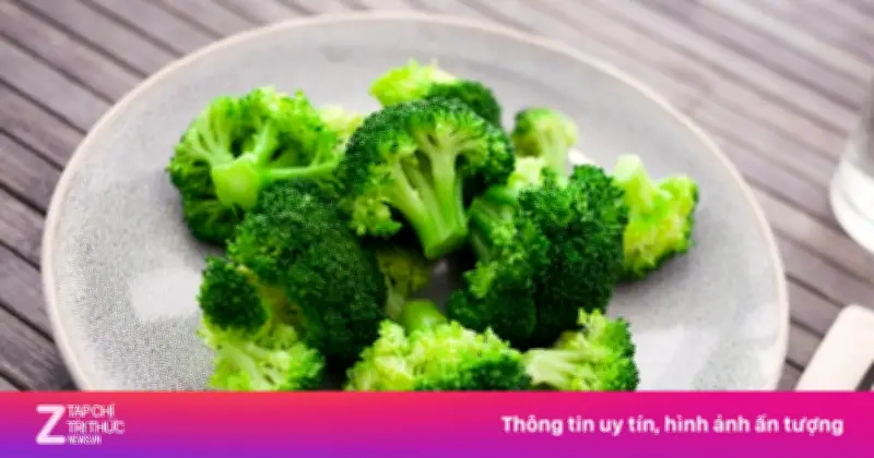 Luộc rau đúng cách: Bông cải xanh, rau bina, cải xoong thành 'bom dinh dưỡng'