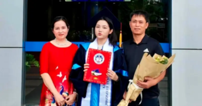 Ly hôn: Cô gái Thái Nguyên sống hai cuộc đời nhờ cha dượng