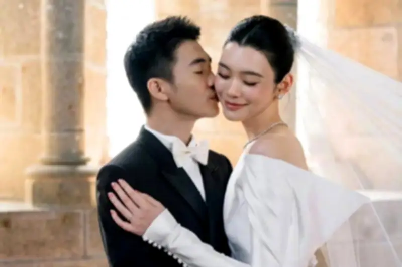 Đám cưới xa hoa của siêu mẫu nội y và thiếu gia tỷ phú trong lâu đài cổ ở Pháp