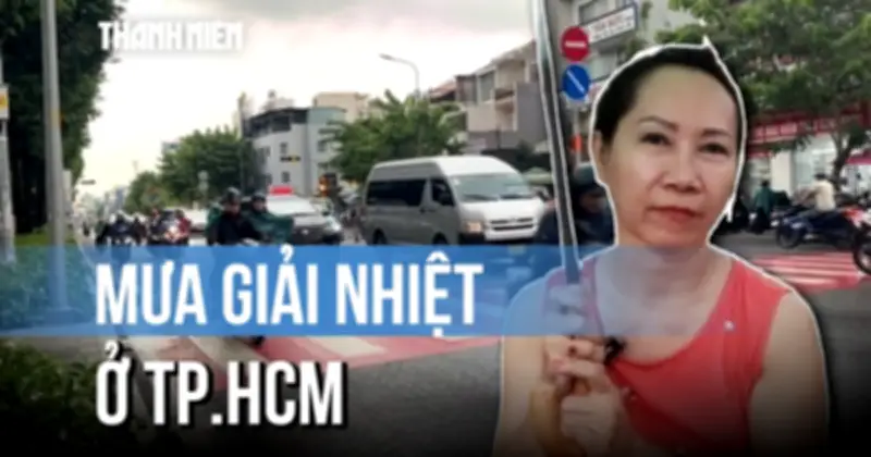 Mưa giải nhiệt ở TP.HCM chiều 25.6: Người vui mừng, kẻ chật vật