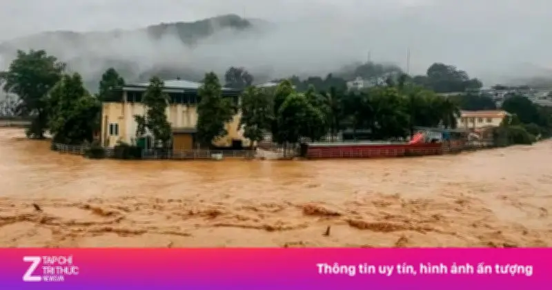 Mưa lớn nhất từ đầu mùa, lũ dâng 2-4 mét trên nhiều sông miền Bắc