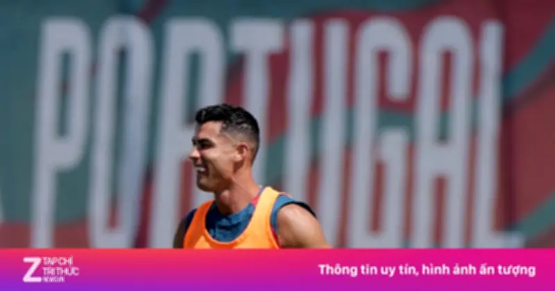 Martinez mắc kẹt giữa Ronaldo và chiến thắng tại World Cup 2026