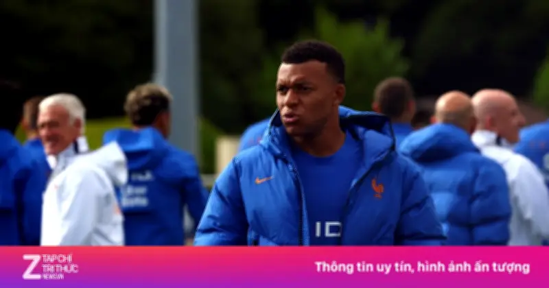 Mbappe rời trại tập trung gây tranh cãi trước thềm World Cup