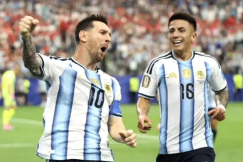 Messi lập kỷ lục 18 bàn World Cup, Argentina thắng Áo 2-0