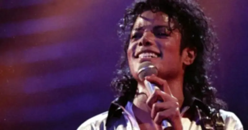 Michael Jackson lập kỷ lục mới với ca khúc Chicago trên Billboard Hot 100