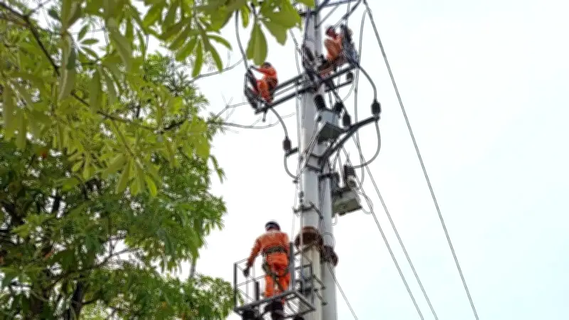 Mất điện nhiều tuyến phố Hưng Yên tối 23/6 do nắng nóng và bảo trì lưới điện
