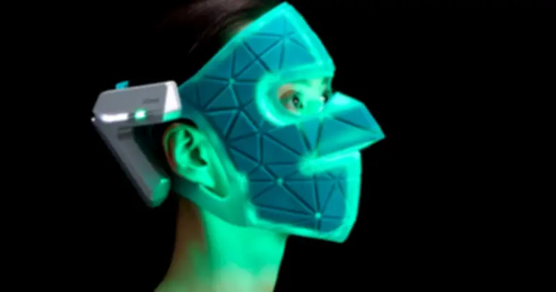 Mặt nạ LED làm đẹp: Xu hướng 'beauty tech' khiến chồng tưởng vợ sắp thành siêu nhân