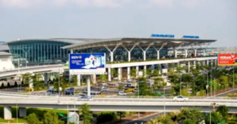 Máy bay phát hiện UAV bay ngược chiều gần sân bay Nội Bài, 16 chuyến bay bị ảnh hưởng